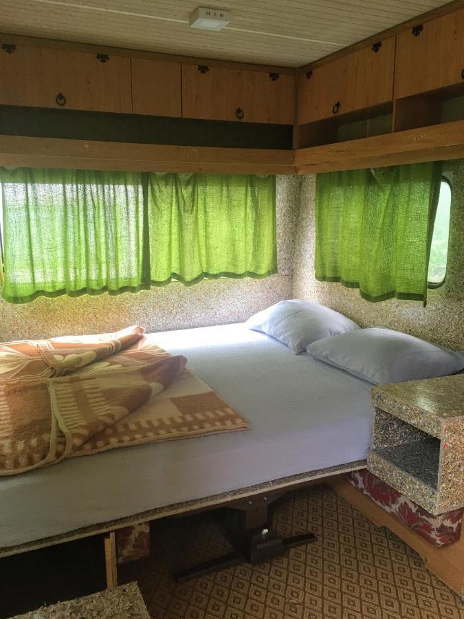 Camping Oaza Bela Crkva  Buitenkant foto