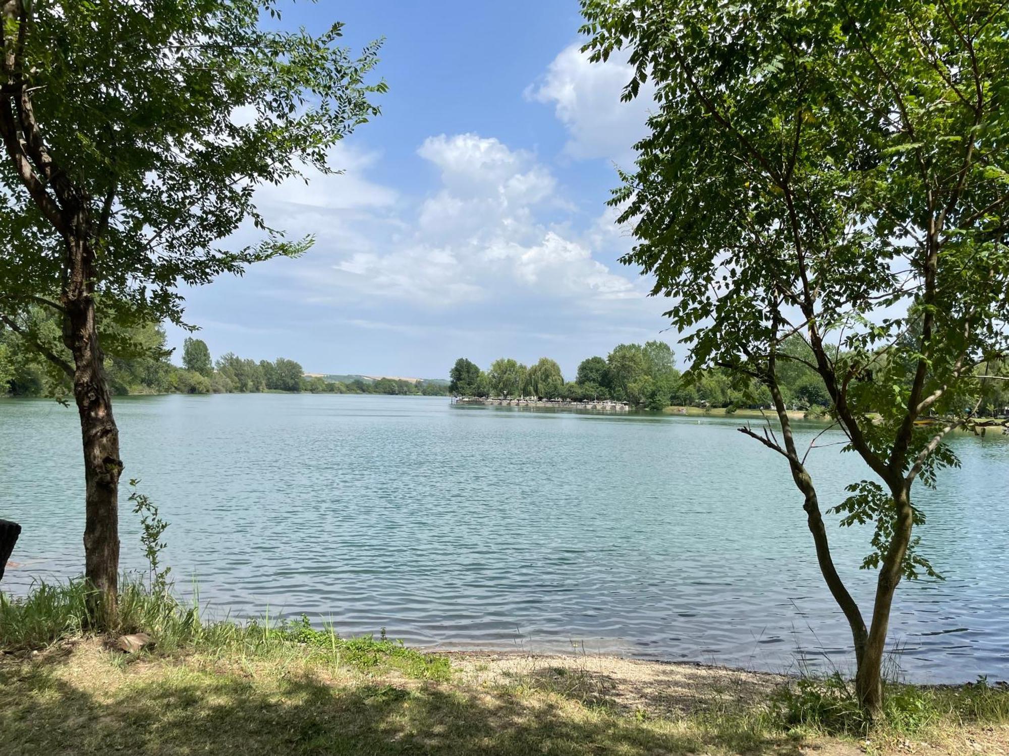 Camping Oaza Bela Crkva  Buitenkant foto